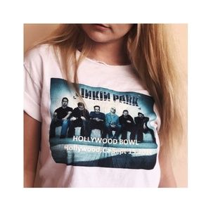 MY WALLS ARE CLOSING IN 🎧❇